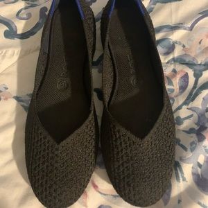 Size 9.5 black honeycomb flat rothy’s
